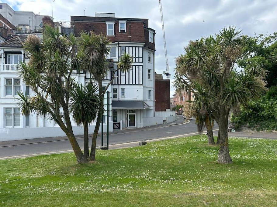 On The Beach Retreat Bournemouth Luaran gambar